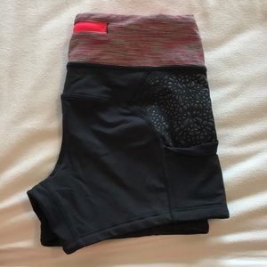 Lululemon Shorty Shorts Size 6